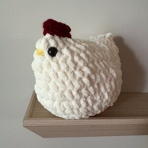 Handcrafted White Chicken 🐓